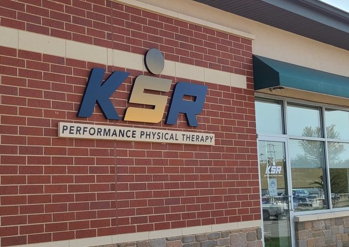 we're the best physical therapist near Franklin, WI Best Physical Therapist near Franklin, WI, Franklin physical therapy clinic, sports physical therapist Franklin